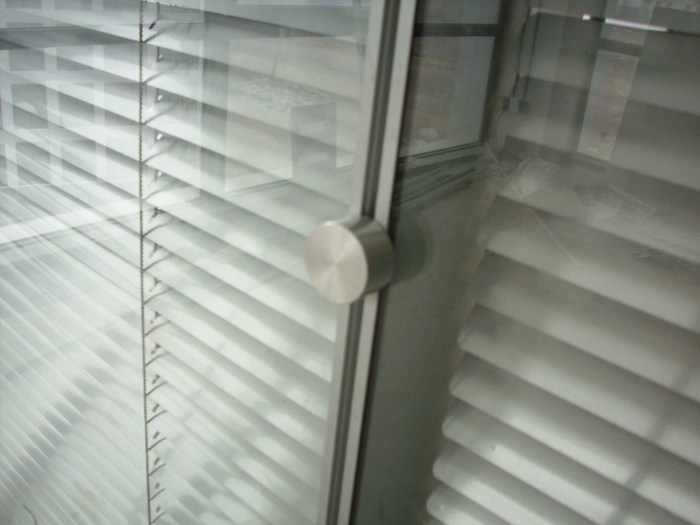 84双玻百叶 - 临沂防火办公玻璃隔断,青岛速格厂家直销,有报告好验收